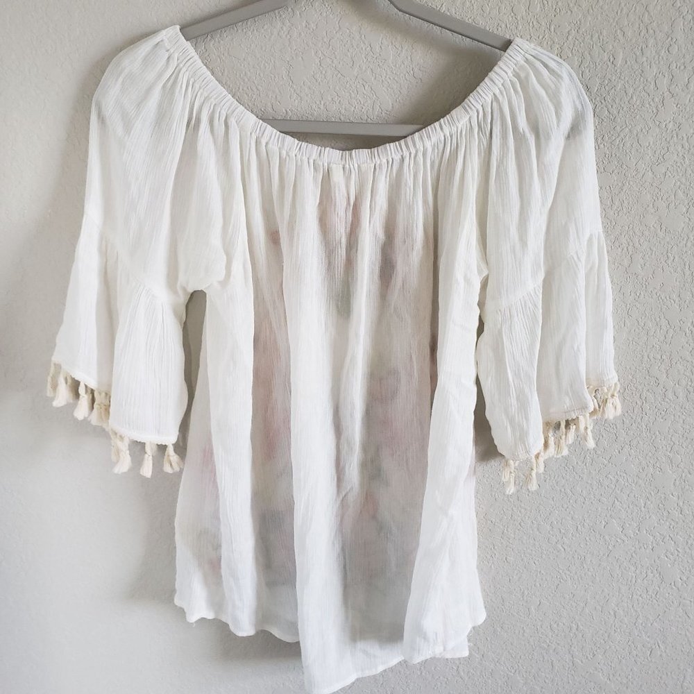 Umge Woman Peasant Embroidered Top Size S On or Off Shoulder Gauzy Tassels - Picture 5 of 6
